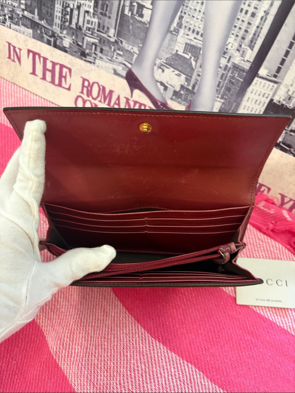 Gucci Burgundy Patent GG Heart Continental Wallet - Picture 11 of 15